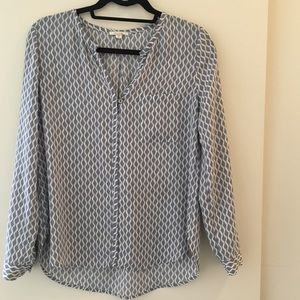 Light blueish gray patterned long-sleeve blouse